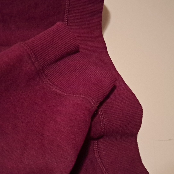 Izod Advantage Sweat Shirt. XXL - Picture 3 of 8